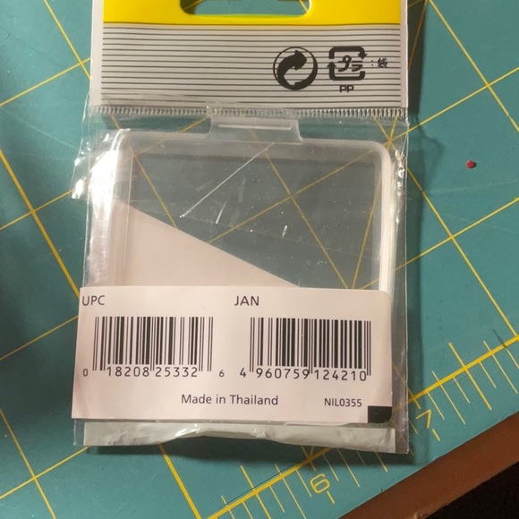 Nikon Monitor Cover, Hoya Filter and Vello Remote Switch NEW - Picture 6 of 6